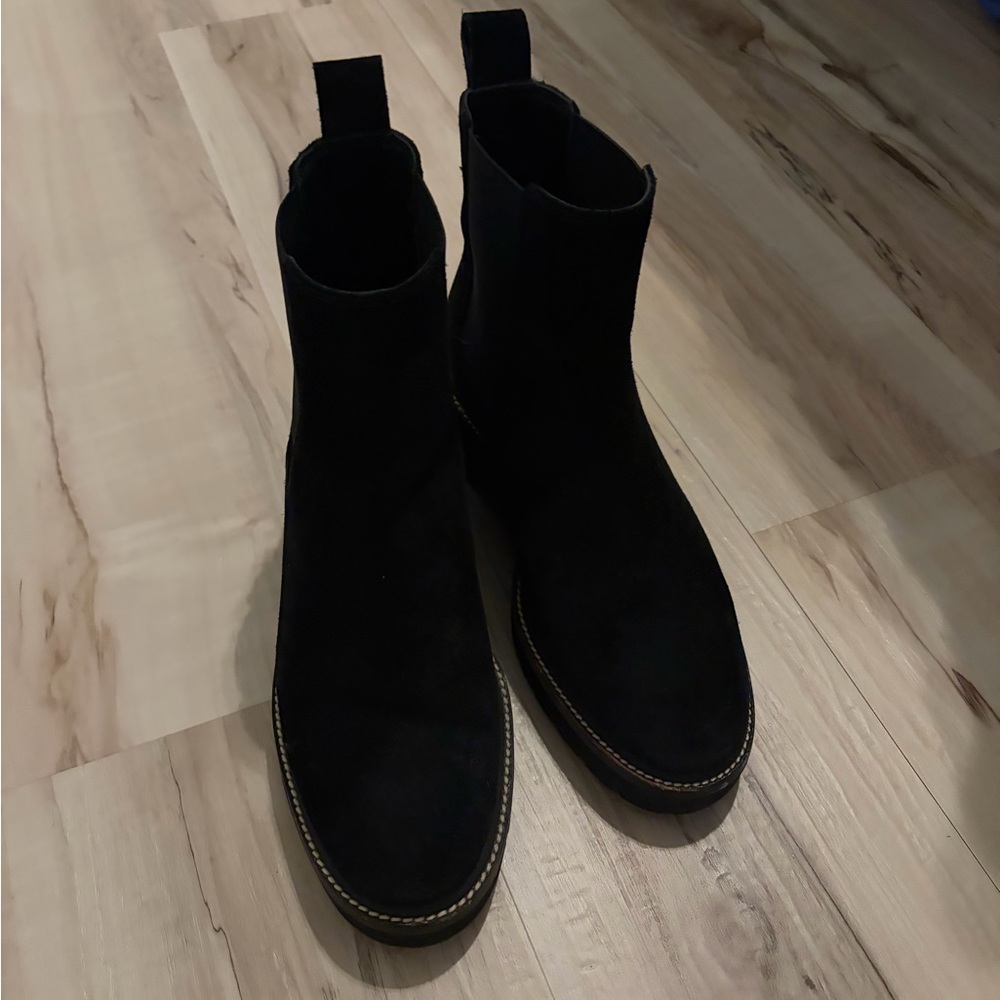 Women’s Black Suede Tory Burch Chelsea Boots